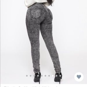 BRAND NEW FASHION NOVA